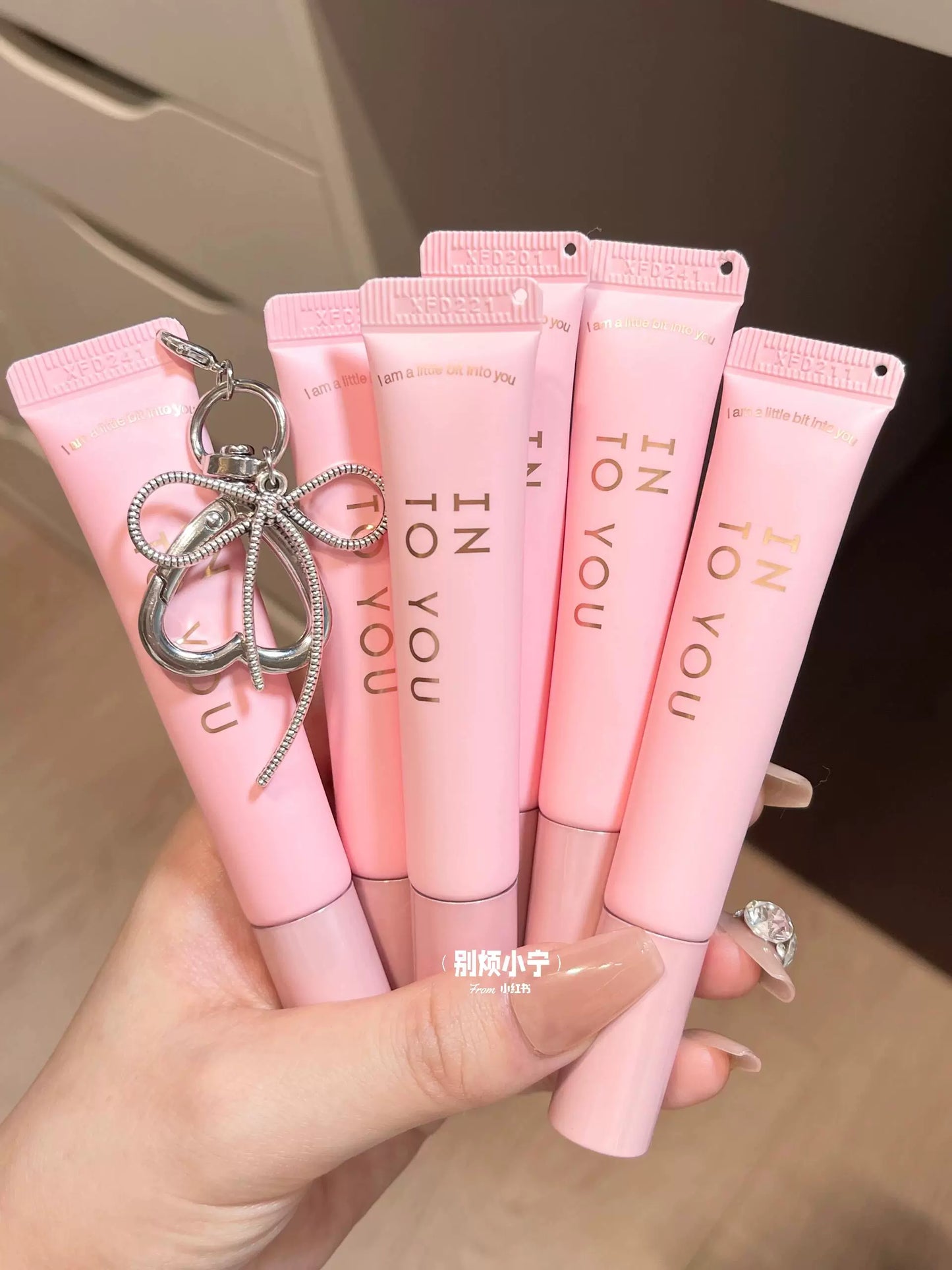 Into You Watery Bare Tint Lip Balm – Colore Naturale & Idratante