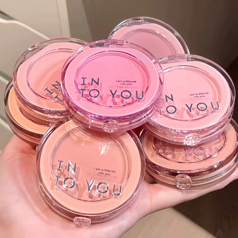 Into You Fluffy Pillow Blush – Effetto Naturale e Morbido