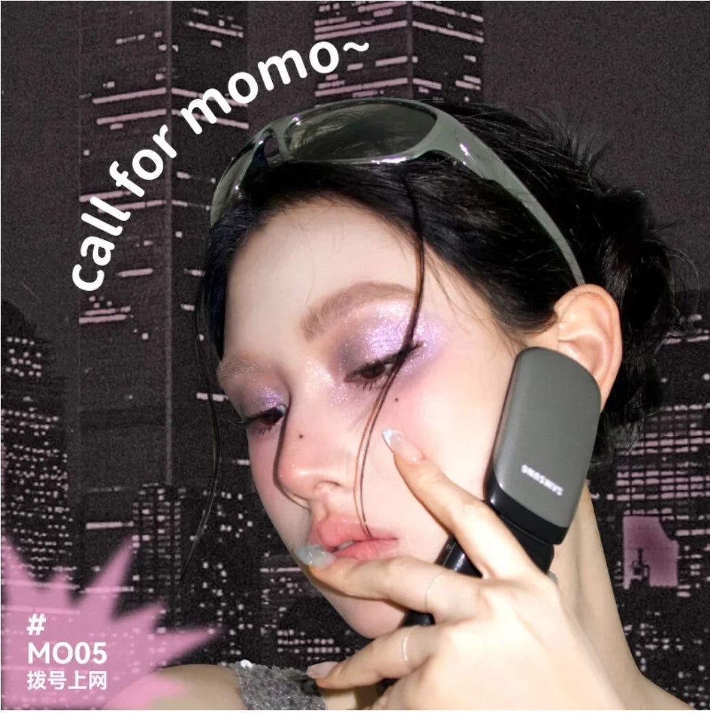LEEMEMBER Momo n Dreamcore Monochrome Eyeshadow