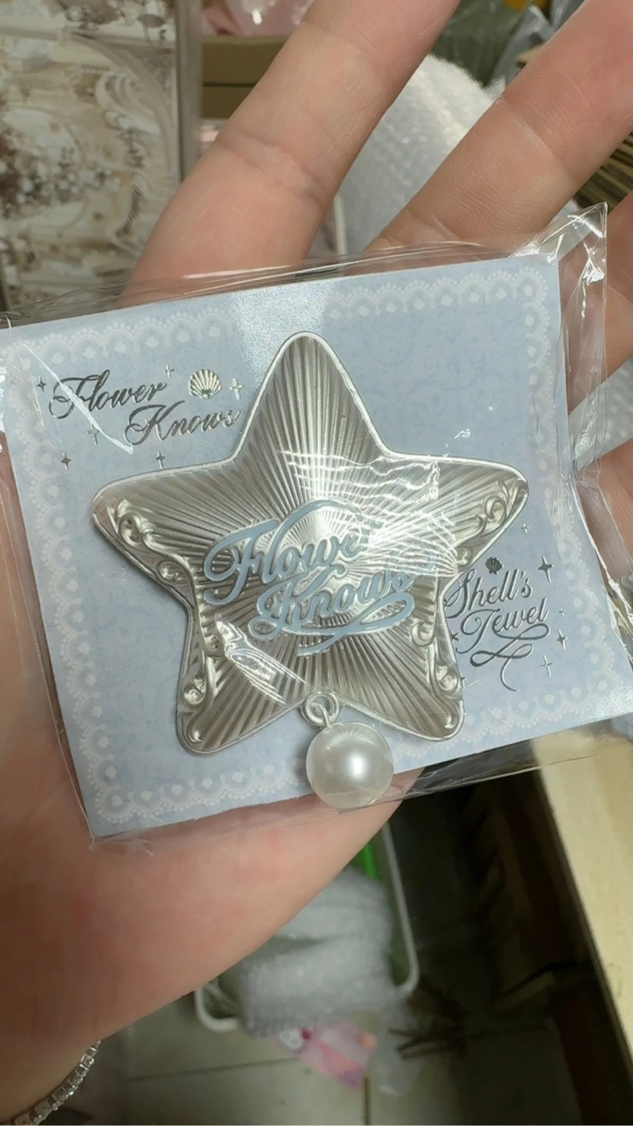 Flower Knows – Shell’s Jewel Series Hair Clips