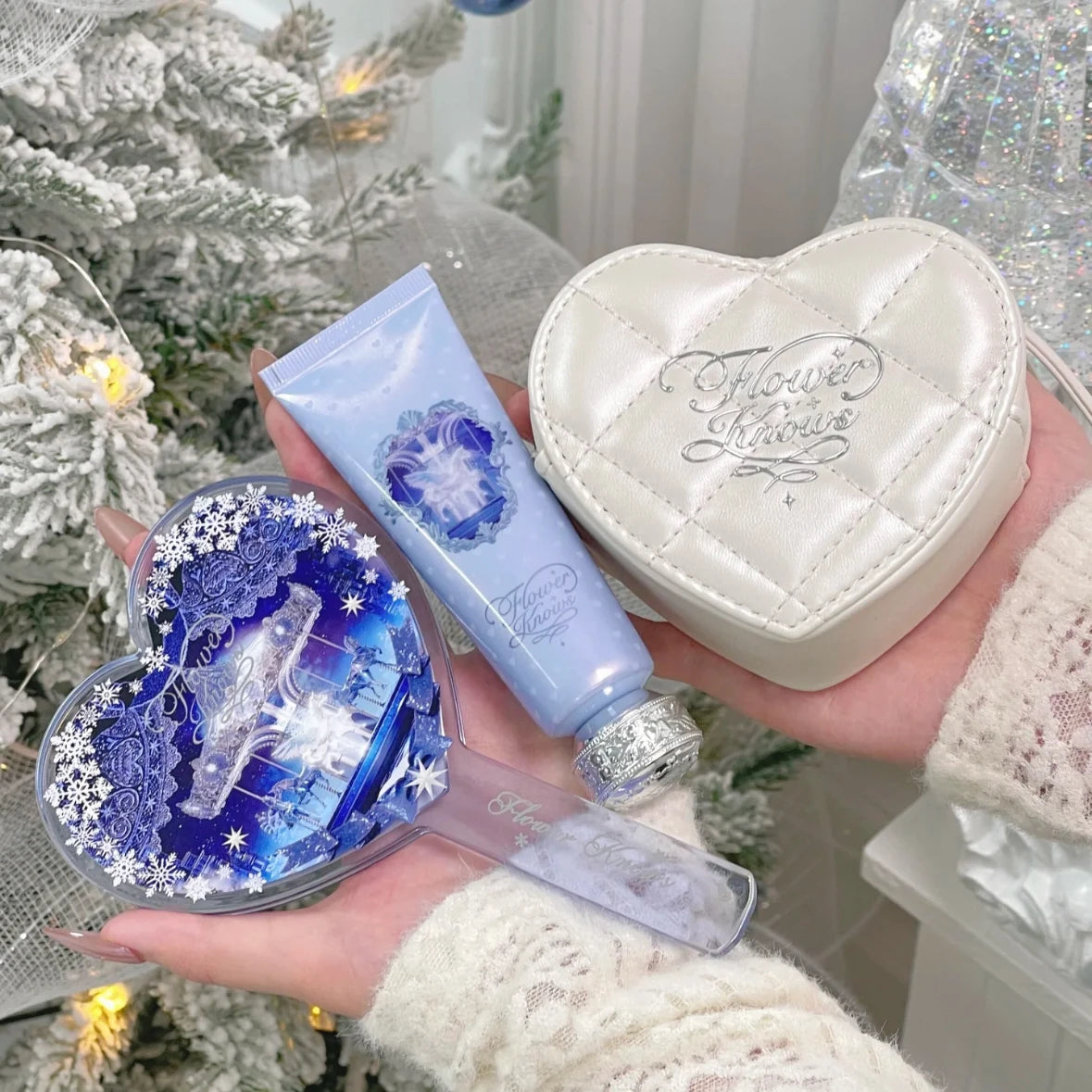 Flower Knows – Christmas Limited Edition Snow House Mini Heart Bag