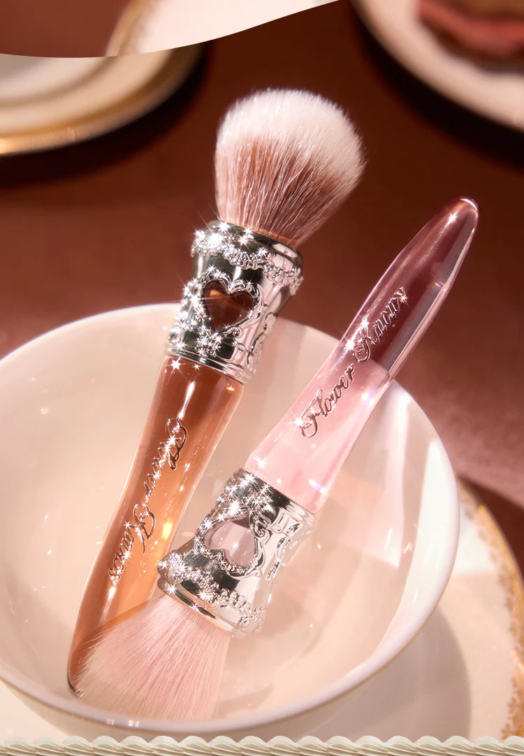 Flower Knows Sweetie Bear Rounder Blush Brush