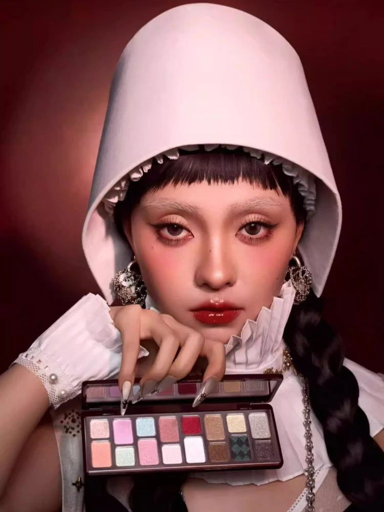Cheeryep Qianyan – Starlight Wishes Christmas Eyeshadow Palette (16 colori)
