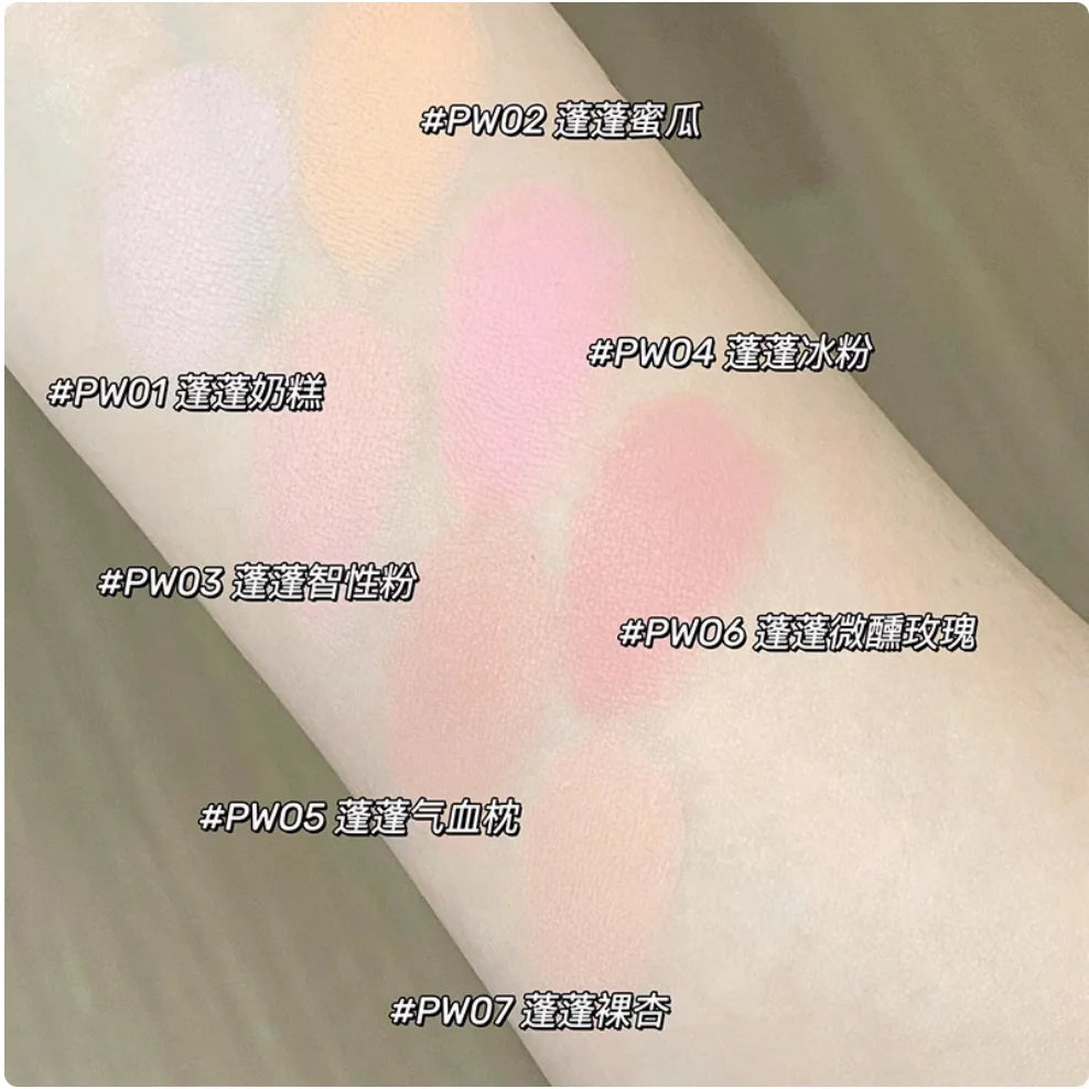 Into You Fluffy Pillow Blush – Effetto Naturale e Morbido