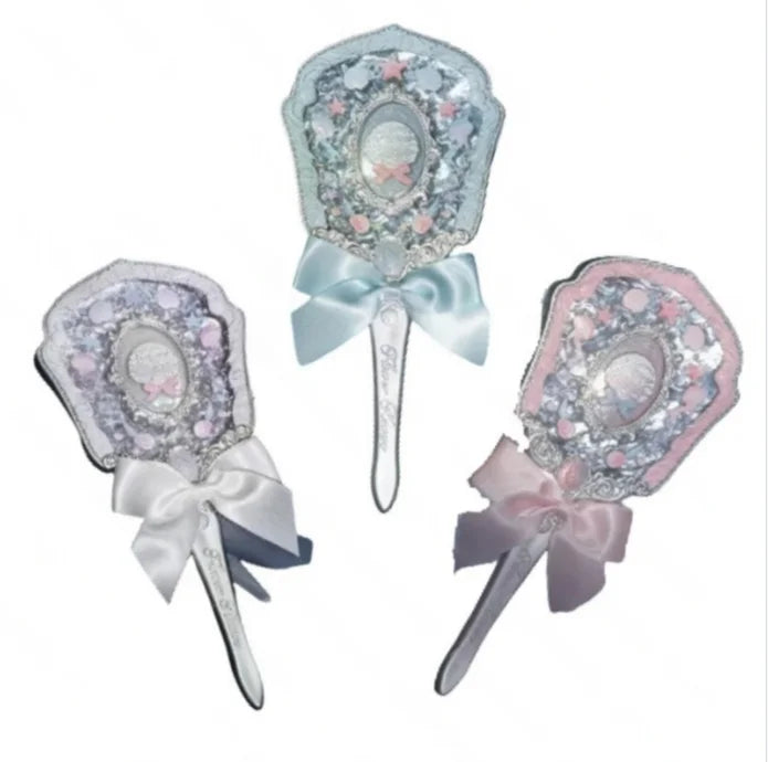 Flower Knows – Shell's Jewel Hand Mirror