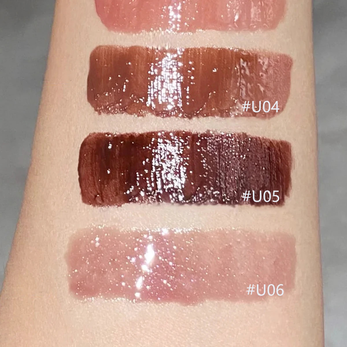 Uhue – On Stage 6D Mirror Lip Glaze