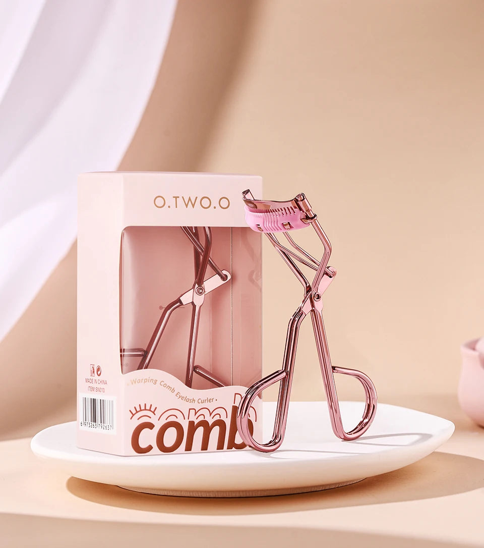 O.TWO.O Eyelash Curler Comb