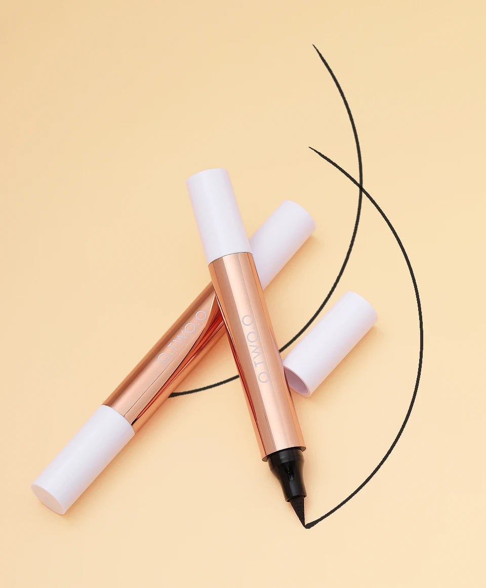 O.TWO.O Black Eye Liner Stamp – Waterproof Cat Eye Eyeliner